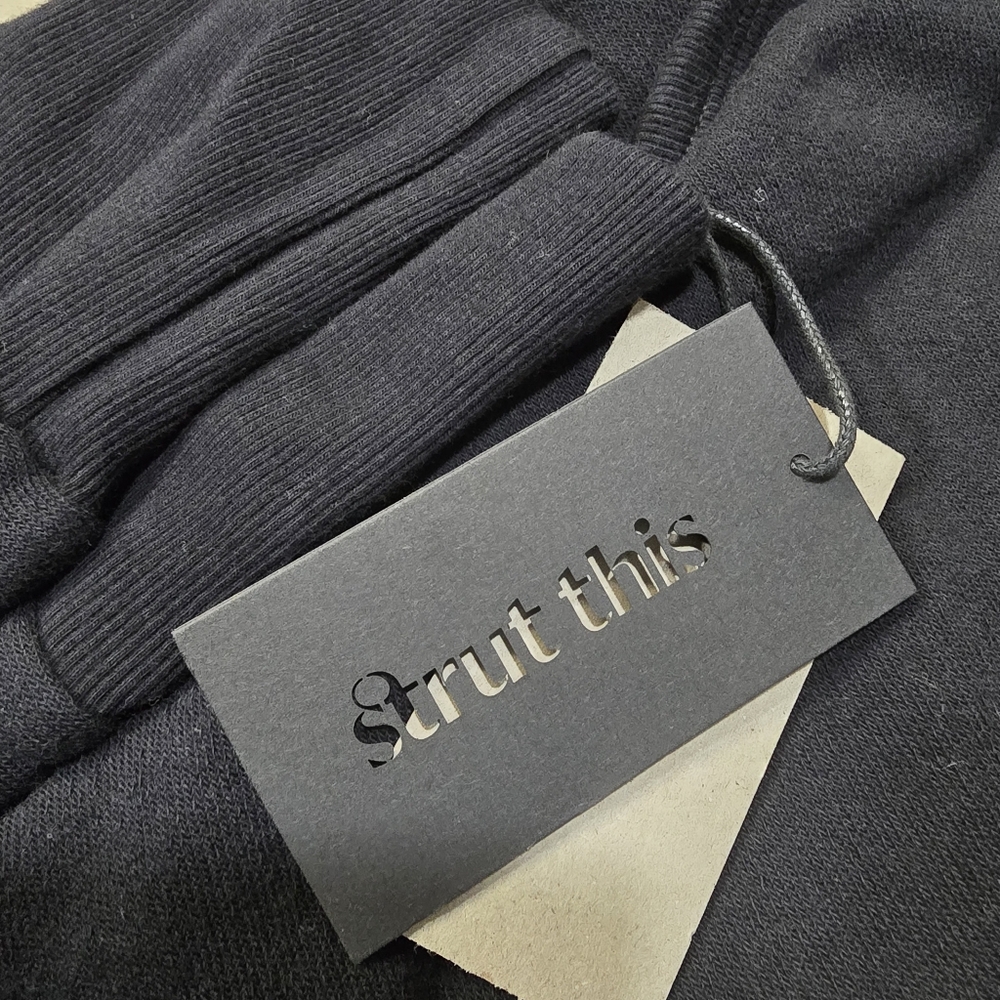 Strut-This Black Crop Shrug The Lala Look - Picture 11 of 12